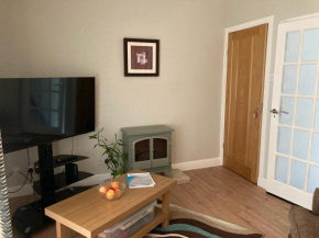 Quiet flat with parking